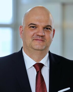 dr. Sükösd Péter dr. Sükösd Péter